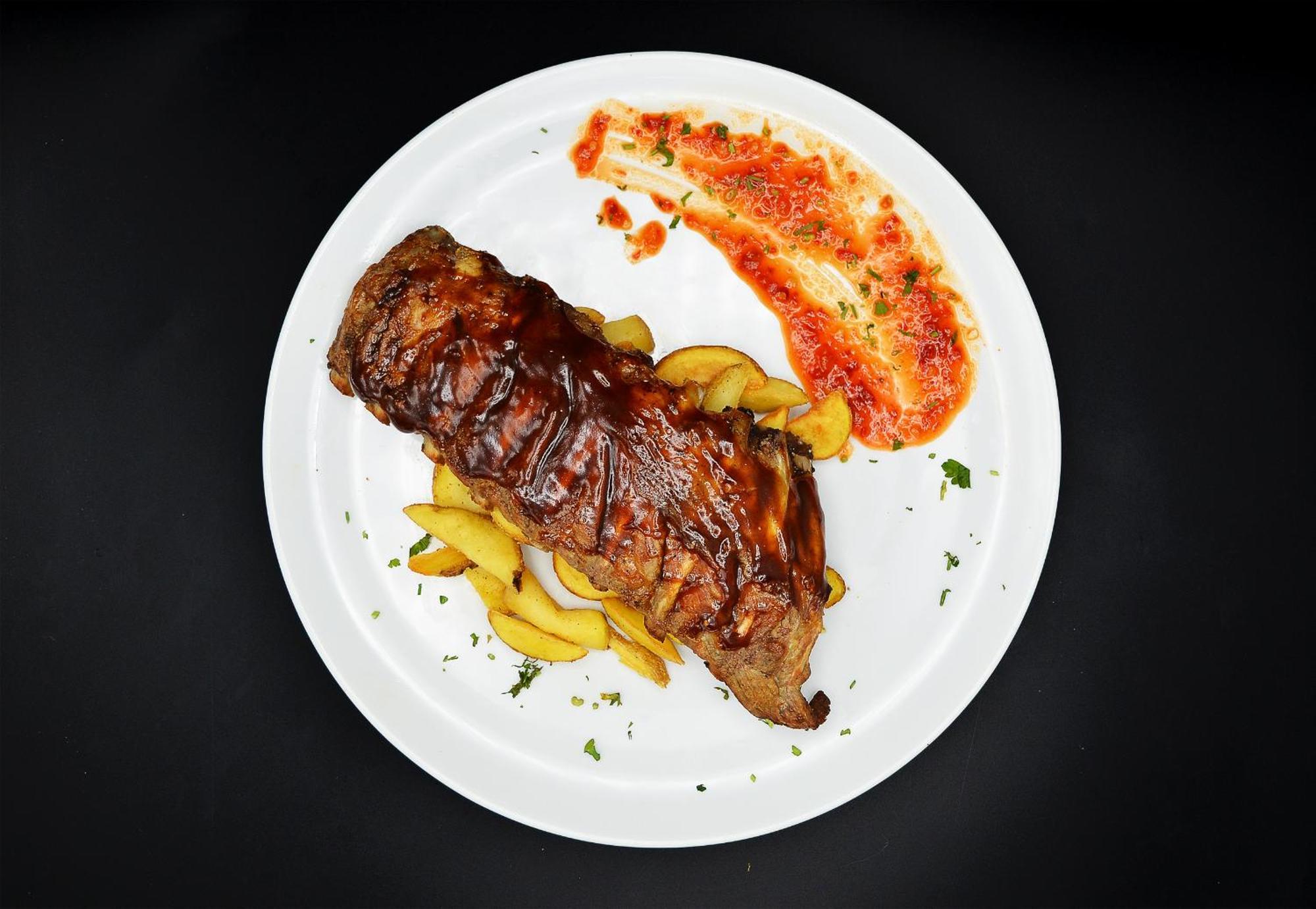 Pensiune & Restaurant Victoria Păltiniş Exteriör bild